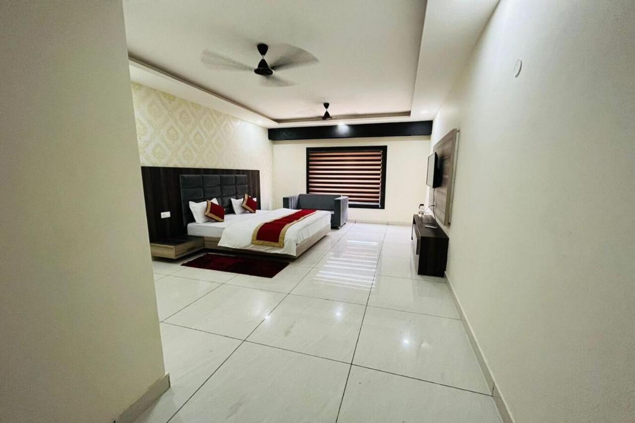 Hotel Blue Pine Haridwār Exterior photo