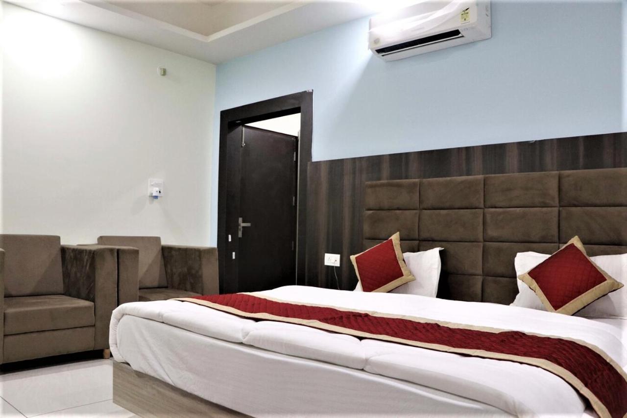Hotel Blue Pine Haridwār Exterior photo