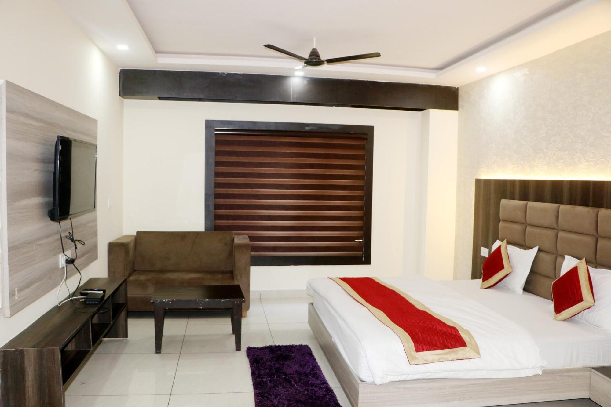 Hotel Blue Pine Haridwār Exterior photo